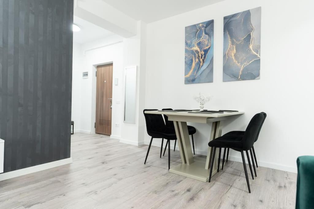Apartament Markos Suceava Eksteriør bilde
