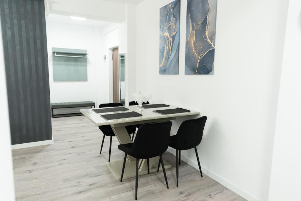 Apartament Markos Suceava Eksteriør bilde
